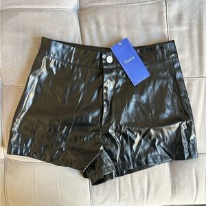 NWT Floerns Faux Leather Shorts